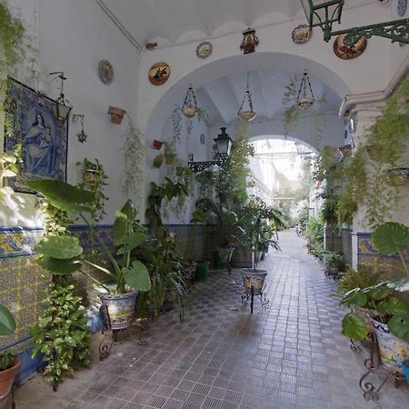 Castilla Triana Courtyard By Valcambre Севілья Екстер'єр фото
