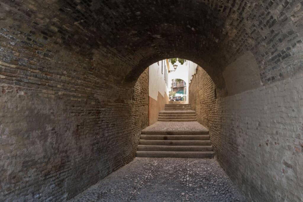 Castilla Triana Courtyard By Valcambre Севілья Екстер'єр фото