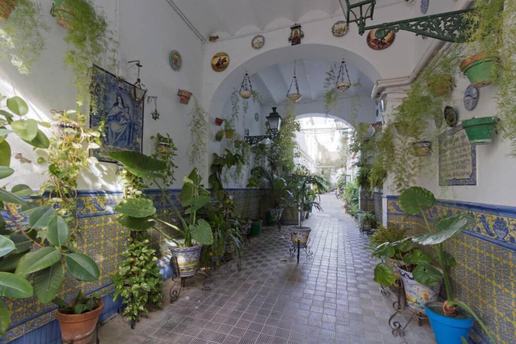 Castilla Triana Courtyard By Valcambre Севілья Екстер'єр фото